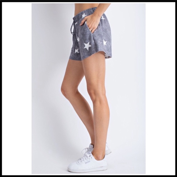 LAST 1! 🥰 Amazing French Terry 🌟 Star Shorts! - Picture 3 of 8